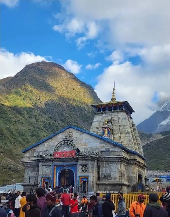 Kedarnath Temple with snow-capped peaks